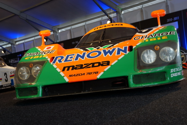 Mazda 787b скорость