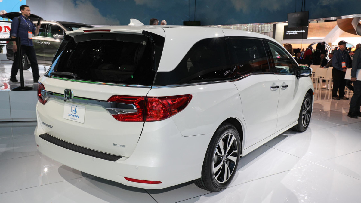 Honda Odyssey 2018 назвали самым "продвинутым" серийным минивэном