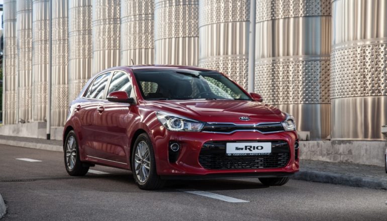 Рио 4 года. Киа Рио 2017 4 поколения. Kia Rio - 4 поколение (2017-). Kia Rio 4 поколения. Kia Rio 2017 турбо.