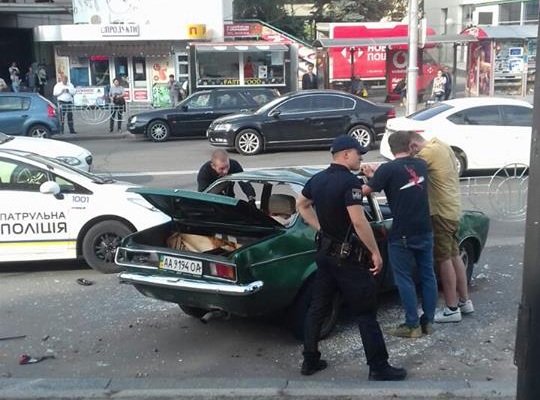 Нападение в автомобиле статья