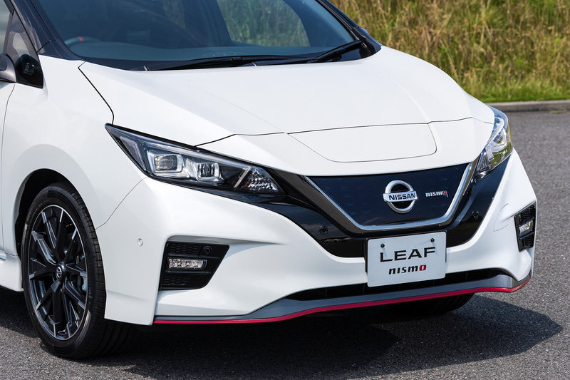 Ниссан представил улучшенный электромобиль Leaf Nismo