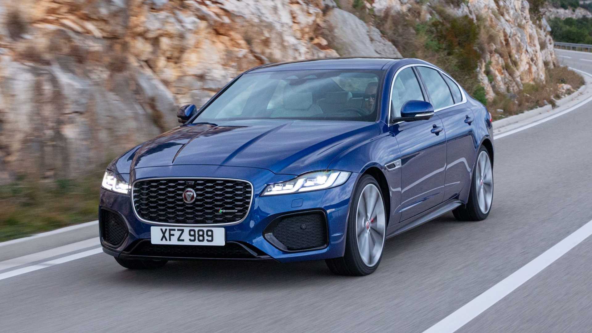 Новый Jaguar XF 2021: роскошный салон и гибридный мотор – Автоцентр.ua