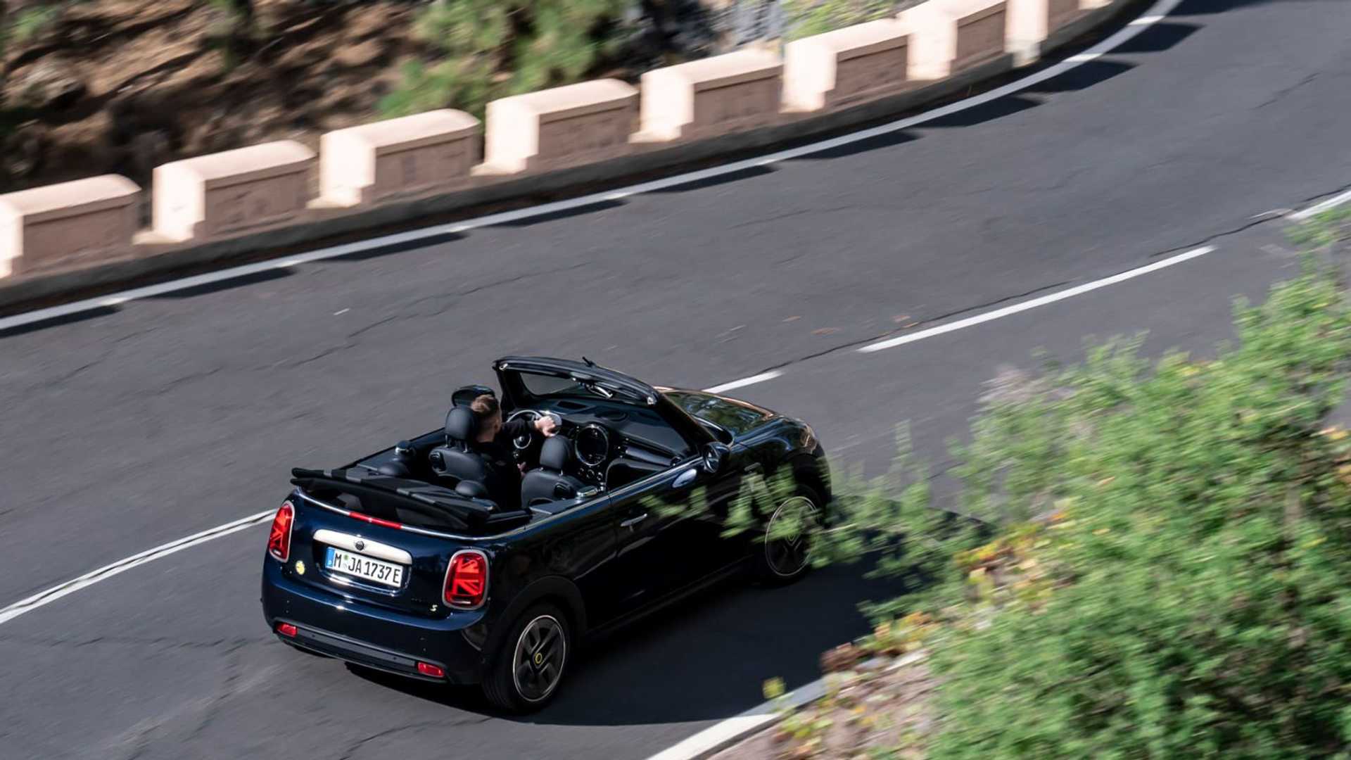 Электрический кабриолет Mini Cooper SE Convertible ждет серийное  продолжение – Автоцентр.ua