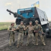 Бойцы ВСУ затрофеили российский танк-черепаху вместе с экипажем (видео)