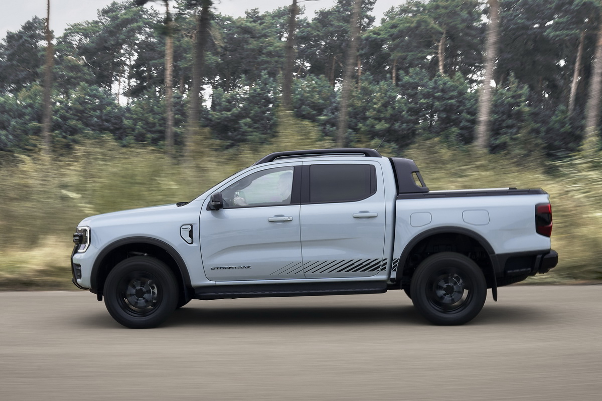 Ford представил гибридный Ranger PHEV