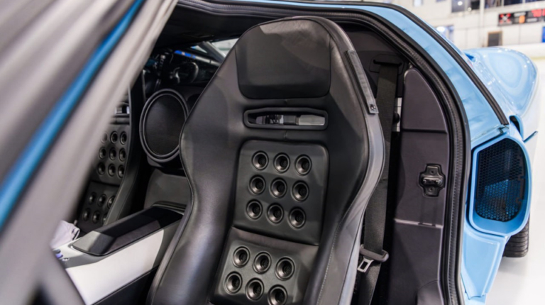 Ford GT легенди хокею виставили на продаж за $800 000 (фото)